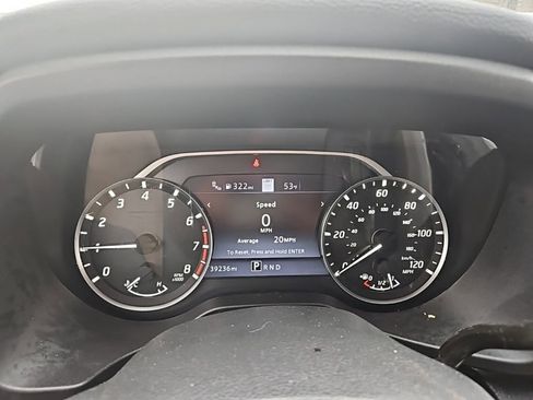 Used 2021 Nissan Titan SV w/ SV Convenience Package image 19