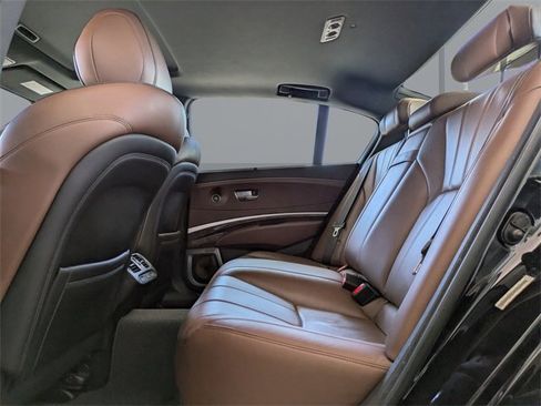 Used 2018 Acura RLX Sport Hybrid w/ Advance Pkg image 12