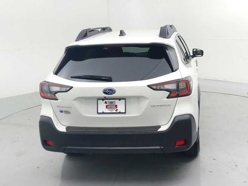 Certified 2025 Subaru Outback Premium w/ Popular Package #1A image 9