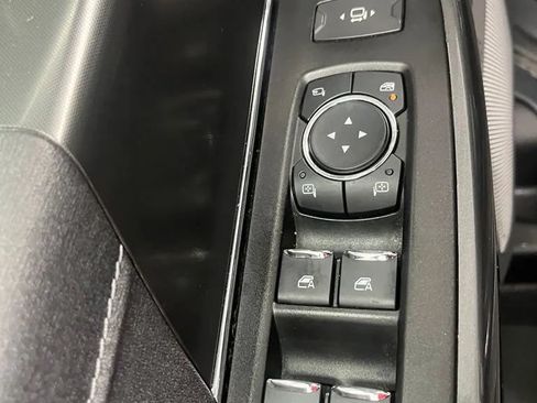 Used 2022 Ford F150 Lariat w/ Equipment Group 502A High AWD/4WD image 18