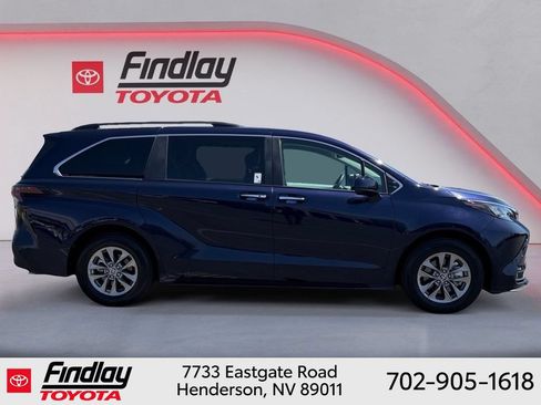 Certified 2026 Toyota Sienna XLE FWD image 11