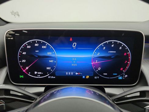 Certified 2026 Mercedes-Benz GLC 300 image 9