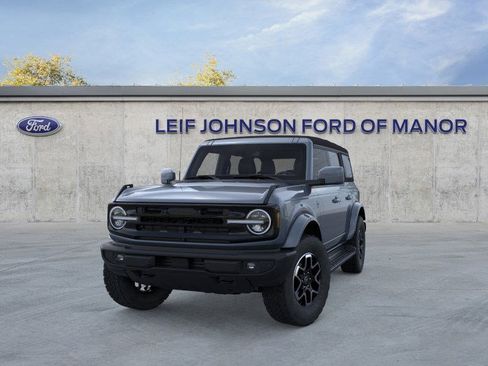 New 2025 Ford Bronco Outer Banks image 2