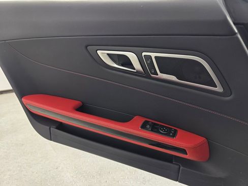 Used 2019 Mercedes-Benz AMG GT Roadster image 22
