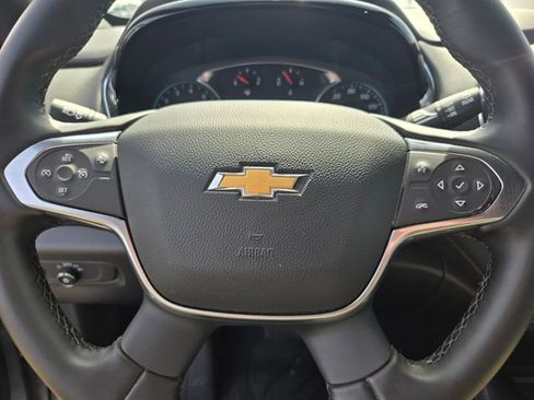 Used 2023 Chevrolet Traverse LT FWD image 27