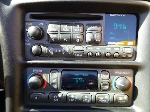 Used 1998 Chevrolet Corvette Convertible w/ Memory Pkg RWD image 21