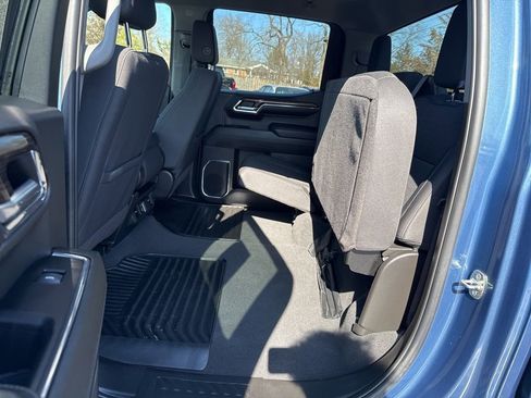 Used 2024 Chevrolet Silverado 1500 LT image 44