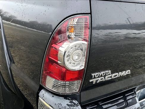 Used 2013 Toyota Tacoma 4x4 Double Cab w/ SR5 Pkg image 29