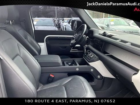 Used 2023 Land Rover Defender 90 S image 7