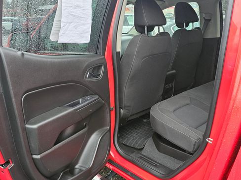 Used 2016 Chevrolet Colorado LT image 16