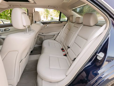 Used 2015 Mercedes-Benz E 350 4MATIC Sedan w/ Premium 1 Package image 34