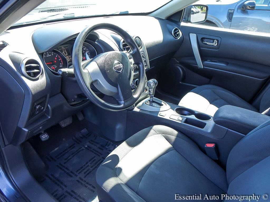 Used 2013 Nissan Rogue S AWD/4WD image 10