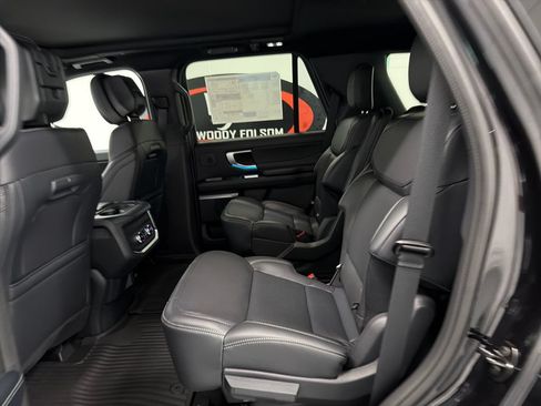 New 2027 Ford Expedition Platinum w/ Stealth Performance Package AWD/4WD image 13