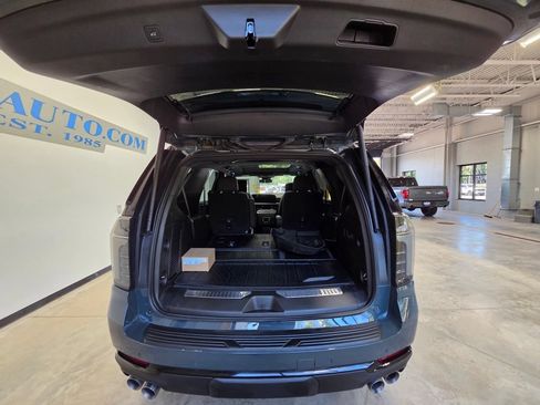 Used 2025 Chevrolet Tahoe RST w/ RST Capability Package AWD/4WD image 9