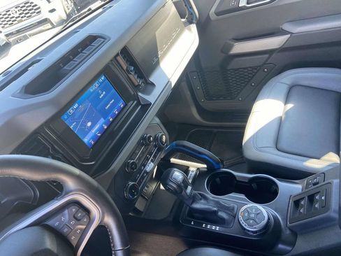 Used 2022 Ford Bronco Black Diamond AWD/4WD image 30