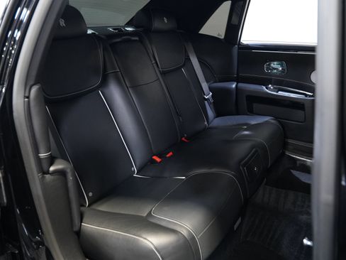 Used 2020 Rolls-Royce Ghost RWD image 43