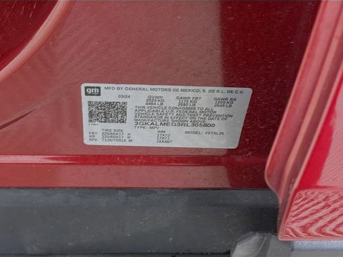 Used 2024 GMC Terrain SLE w/ Driver Convenience Package FWD image 25