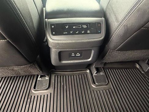 Used 2025 Nissan Pathfinder Rock Creek AWD/4WD image 18