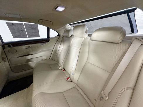 Used 2017 Lexus LS 460 L RWD image 31
