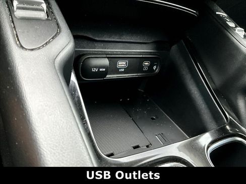 Used 2023 Kia Telluride S w/ S Sunroof Package FWD image 15