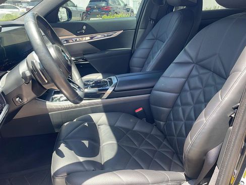 Used 2023 BMW 740i RWD image 5