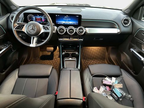 Used 2025 Mercedes-Benz GLB 250 image 16