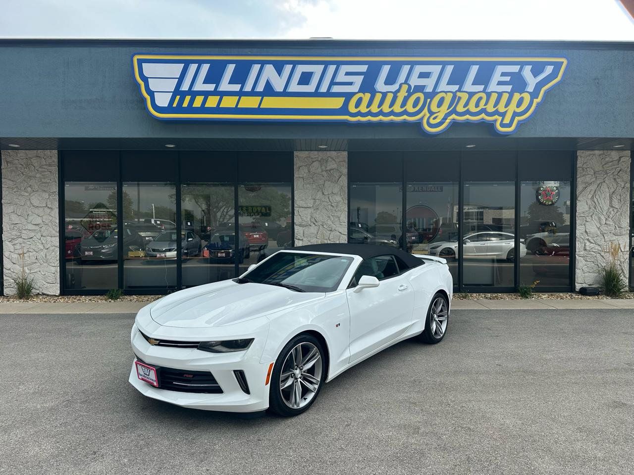 Used 2018 Chevrolet Camaro LT RWD image 17
