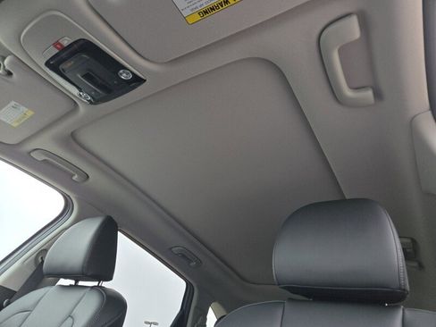 New 2026 Kia Sorento S FWD image 7