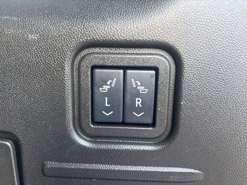 Used 2025 GMC Hummer EV 3X AWD/4WD image 12