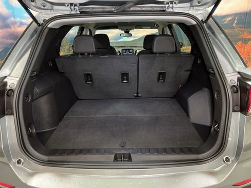 Used 2023 Chevrolet Equinox LS image 52