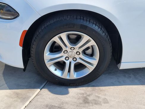 Used 2022 Dodge Charger SXT RWD image 8