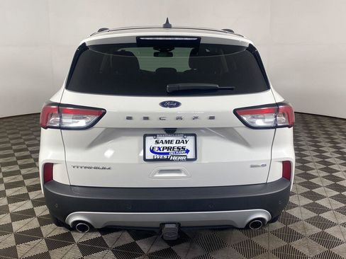 Used 2020 Ford Escape Titanium AWD/4WD image 25