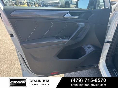 Used 2022 Volkswagen Tiguan SE R-Line image 20