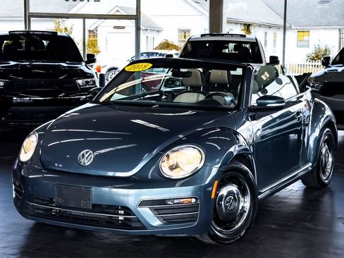 Used 2018 Volkswagen Beetle 2.0T image 8