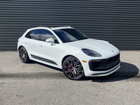 Certified 2023 Porsche Macan GTS image 7