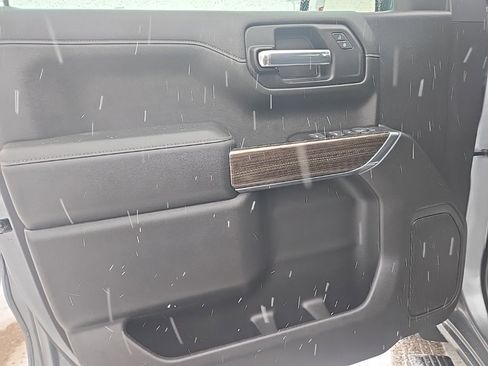 Used 2022 Chevrolet Silverado 1500 LT image 6