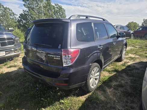 Used 2011 Subaru Forester 2.5X Premium w/ All-Weather Pkg AWD/4WD image 5