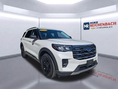 Used 2025 Ford Explorer Active
