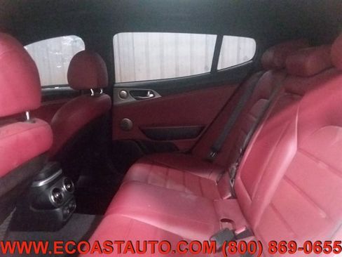 Used 2019 Kia Stinger GT2 image 12