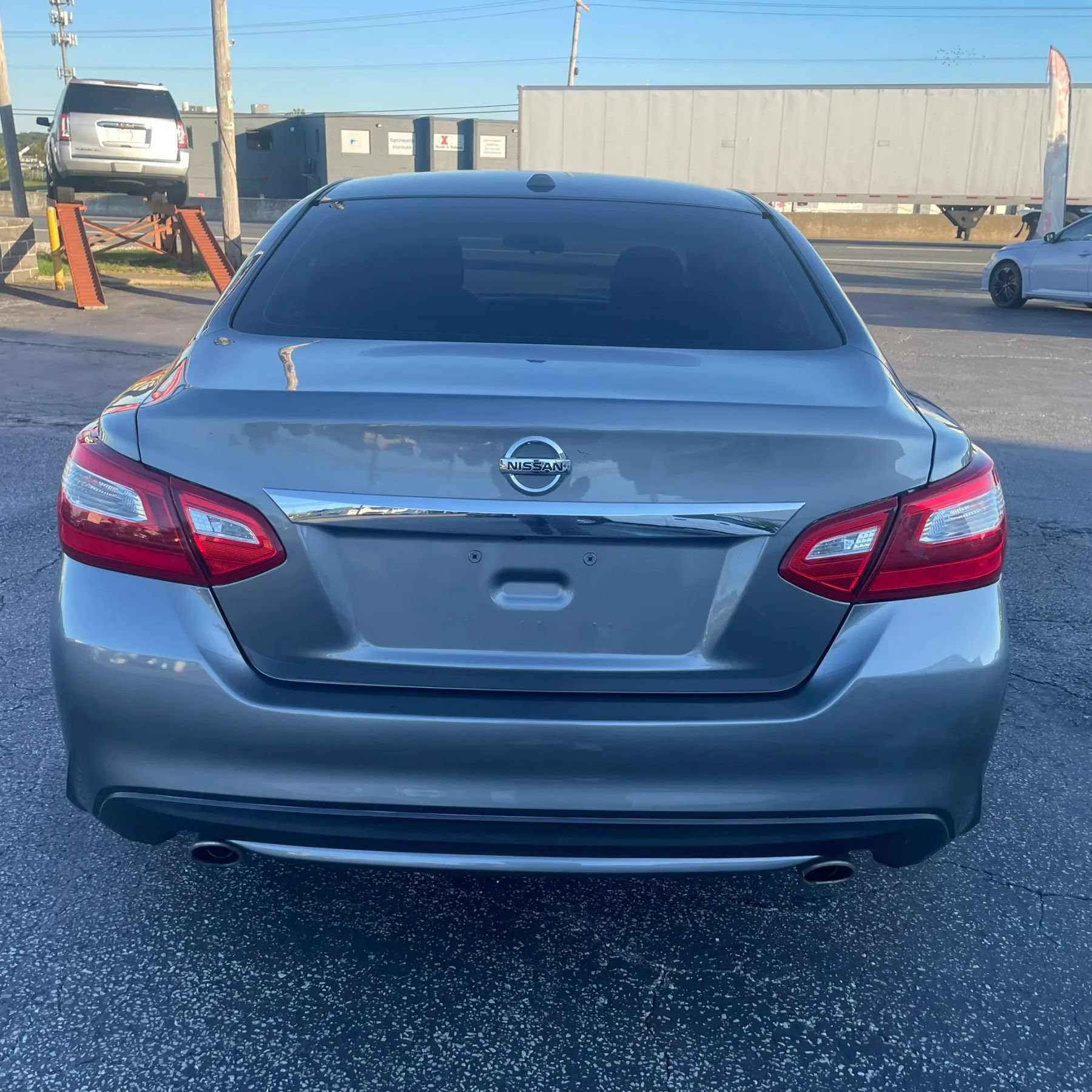 Used 2017 Nissan Altima 2.5 SV FWD image 6