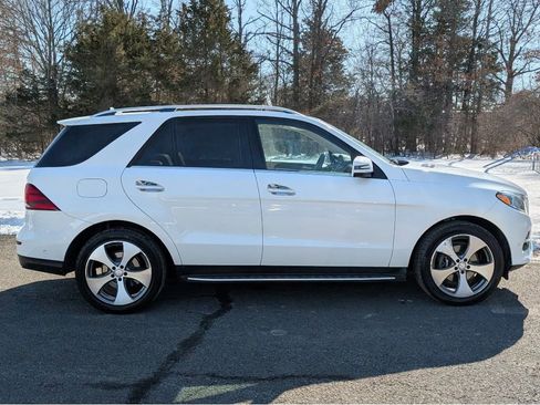 Used 2017 Mercedes-Benz GLE 350 4MATIC w/ Premium 1 Package image 4