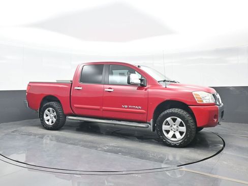 Used 2005 Nissan Titan LE w/ (U01) Nissan Navigation Pkg image 8