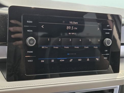 New 2026 Volkswagen Taos SE FWD image 24