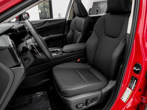 Used 2025 Lexus NX 250 FWD w/ Premium Package image 7