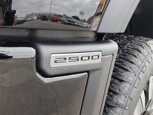 New 2026 GMC Sierra 2500 Denali w/ Denali Reserve Package image 12