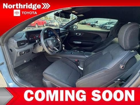Used 2025 Ford Mustang GT RWD image 5