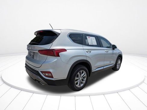 Used 2019 Hyundai Santa Fe SE FWD image 4