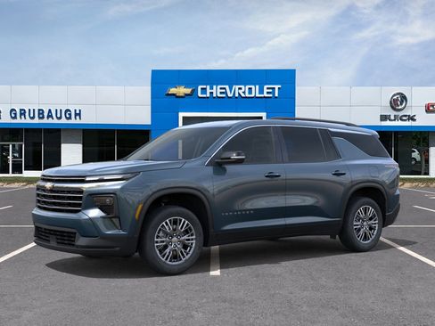 New 2026 Chevrolet Traverse LT image 2