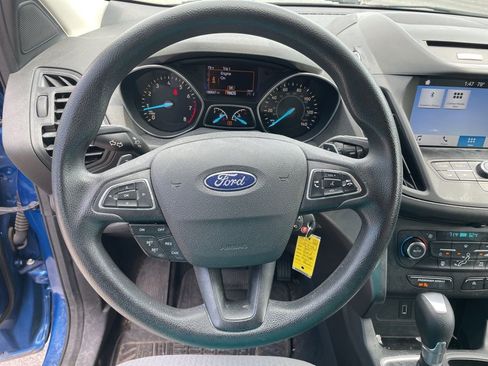 Used 2017 Ford Escape SE w/ Equipment Group 201A image 12