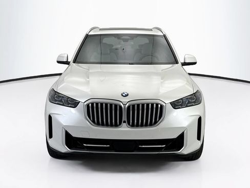 Used 2024 BMW X5 xDrive40i w/ Premium Package AWD/4WD image 2